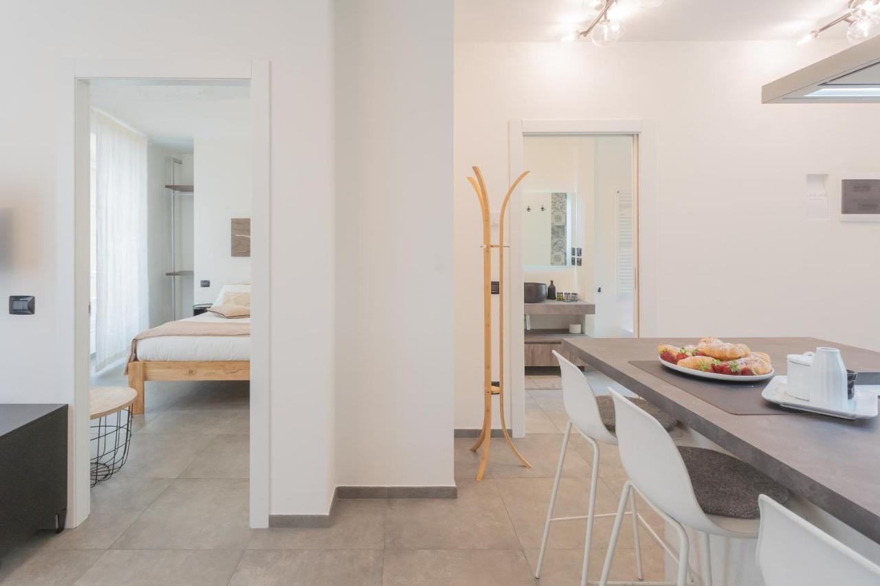 Enchanted Como Lake - City Apartment By Rent All كومو المظهر الخارجي الصورة